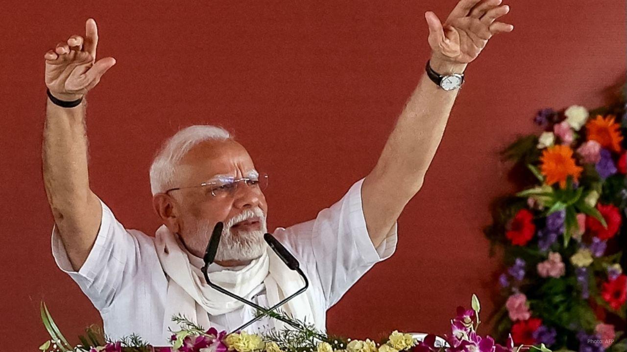 Modi Faces Major Challenges Ahead of Bihar Election Battle